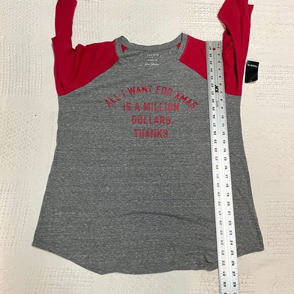 TORRID 0 large "all I want for Xmas is a million dollars" tee TS 2995 - Picture 3 of 11